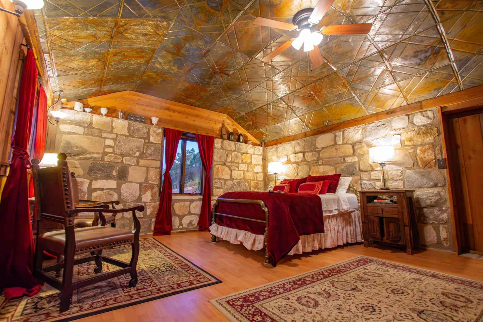 Bed and Breakfast A Barn At The Quarry à Fredericksburg Extérieur photo