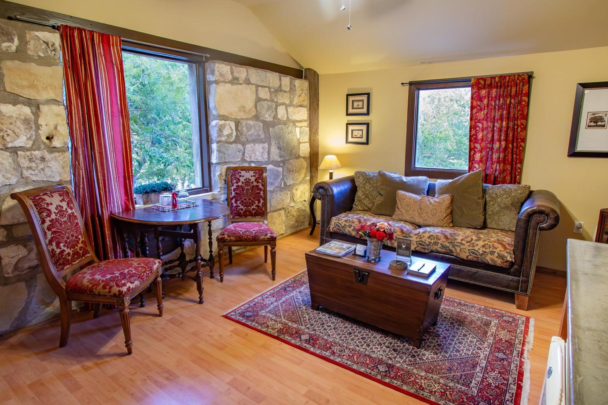 Bed and Breakfast A Barn At The Quarry à Fredericksburg Extérieur photo