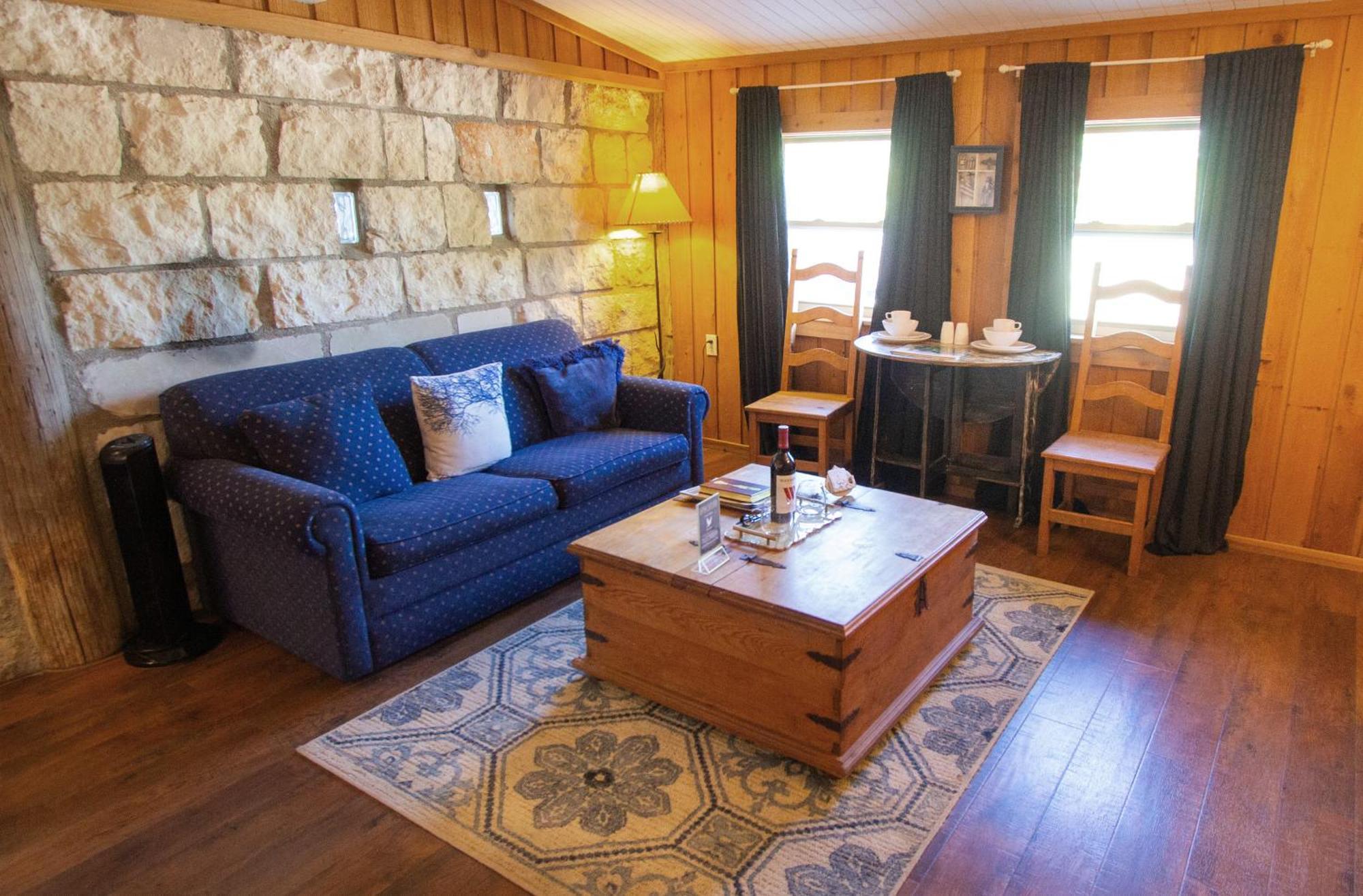 Bed and Breakfast A Barn At The Quarry à Fredericksburg Extérieur photo